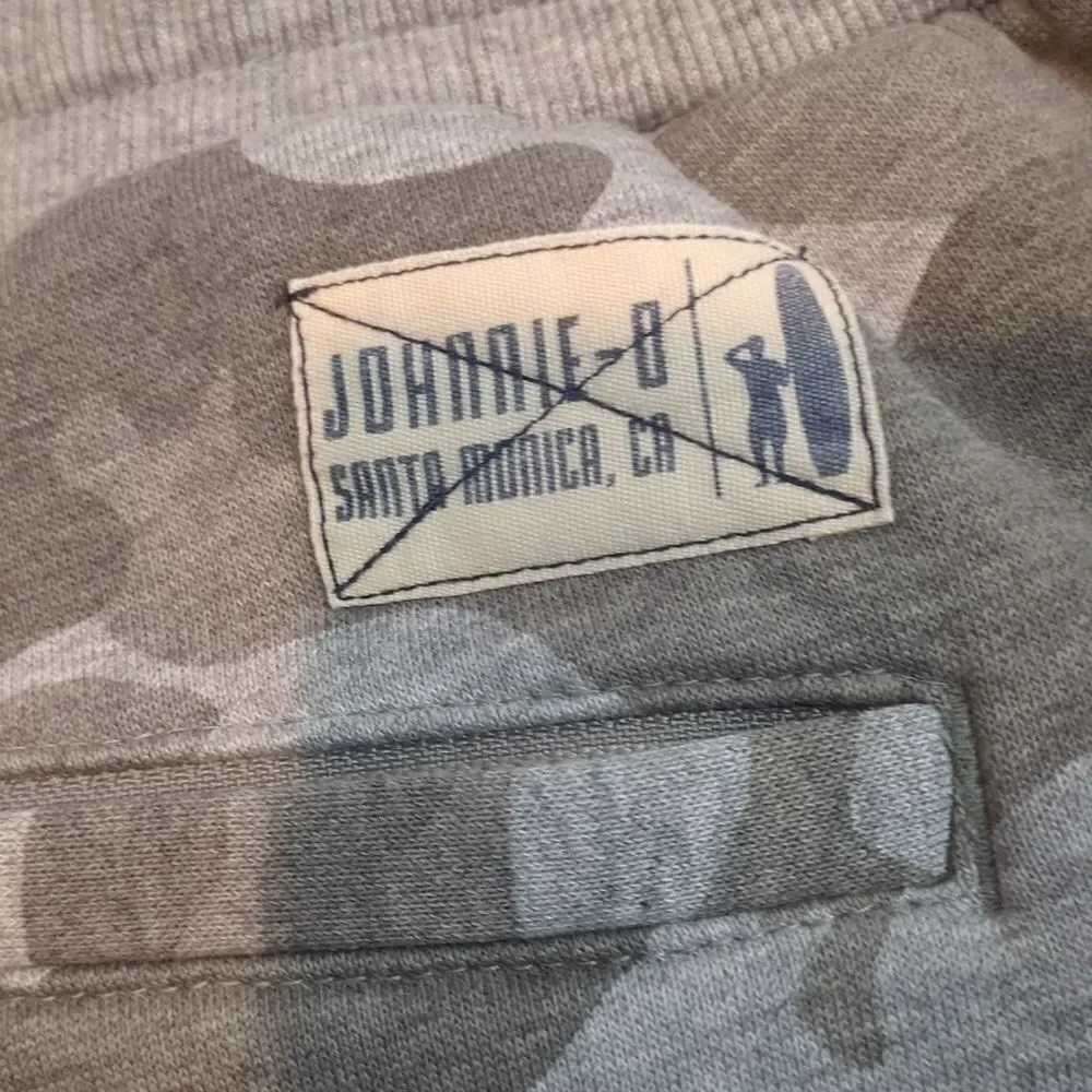 NEW JOHNNIE-O men's trainer camo jogger in gray